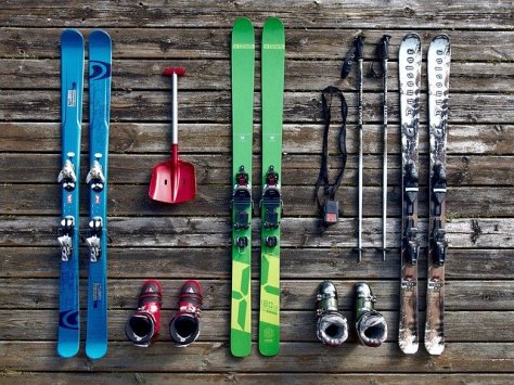 skis sports and fitness kit and equipment